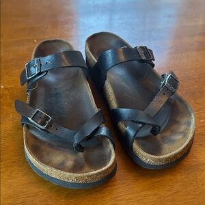 Black Mayari Birkenstock 37 GUC